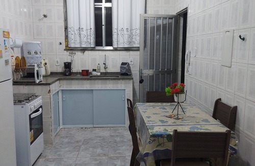 Padre Miguel House | Cozy Retreat with Ocean View in Padre Miguel, Pet Friendly