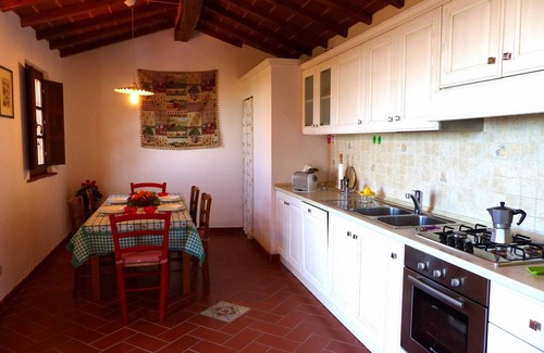 Santa Lucia House | Blissful Retreat with Ocean Views, Spa & Family-Friendly Amenities