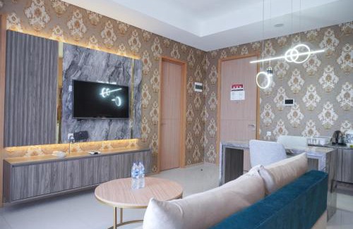 Mampang Prapatan Apartment | Cozy 2BR Retreat at Samara Suites with Pool Access
