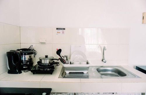 Kuningan Apartment | Cozy Studio Retreat at Ambassade Kuningan with Pool Access