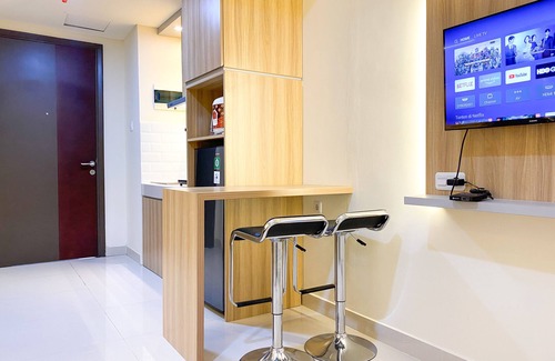 Cikarang Apartment | Cozy Studio Retreat at Pollux Chadstone with Pool Access