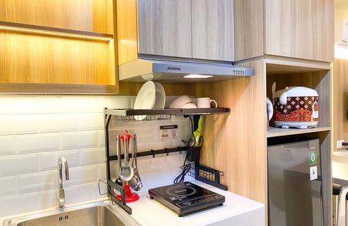 Cikarang Apartment | Cozy Studio Retreat at Pollux Chadstone with Pool Access