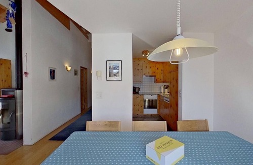 Silvaplana Apartment | Tranquil 4-Room Apartment with Pool and Roof Views
