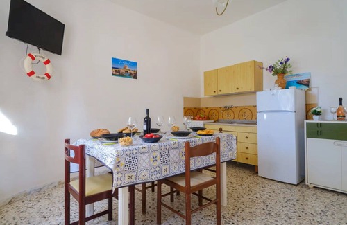 Torre Specchia Ruggeri Apartment | Nice apartment for 4 people with WIFI, TV and pets allowed, close to Otranto