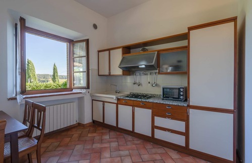 Ponte di Gabbiano Apartment | Inviting Apartment for 5 with Pool & Pet-Friendly Perks