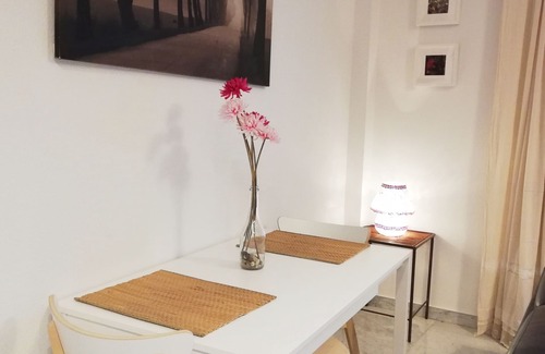 Mairena del Aljarafe Apartment | Cozy Apartment in Ciudad Expo for Family Travelers