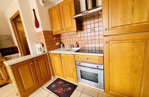 Monetier-les-Bains Apartment | Relaxing Retreat with Mountain View and Free Wifi