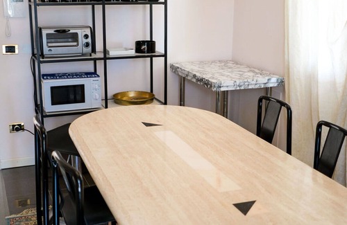 Roseto degli Abruzzi Villa | Cozy Villa Apartment for 6 with Ocean View and Free WIFI