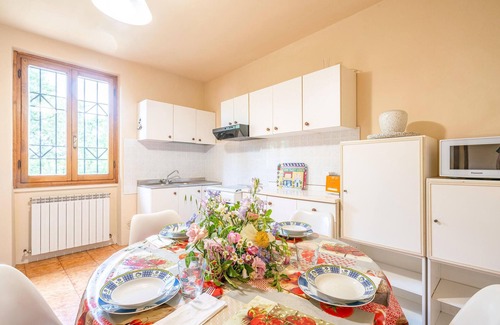 Capannori Apartment | Renovated Farmhouse: Cozy B&B and Apartments Await You