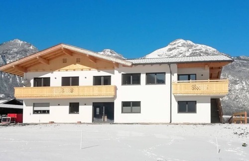 Strass im Zillertal Apartment | Inviting Apartment for 4 with Balcony and Lake View