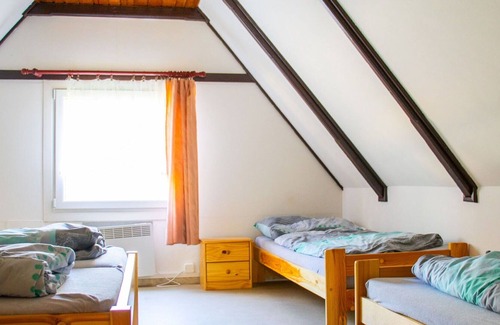 Hradec Kralove House | Nice apartment in villa for 12 guests with WIFI, TV, patio, pets allowed and parking