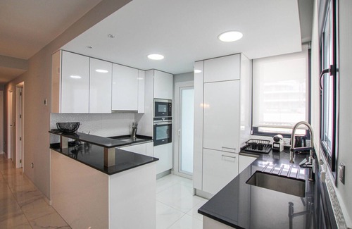 Els Arenals del Sol Apartment | Spacious 3-Bedroom Retreat in Los Arenales del Sol