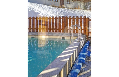 Arc-1600 Apartment | Charming Apartment for 6 with Pool, Terrace & Pet Access