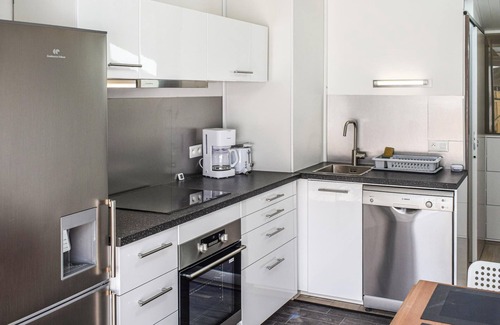 Noirmoutier-en-l'Ile Apartment | Discover a Serene Stay on Île de Noirmoutier with Ocean Views