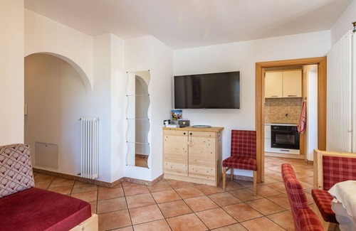 Campitello di Fassa Apartment | Elegant Apartment for 9 with Balcony, WIFI and Parking