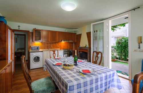 Misano Adriatico Apartment | Cozy 1 Bedroom Retreat in Misano Adriatico with Ocean View