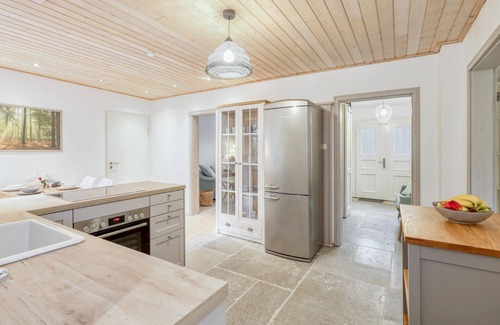 Gluecksburg Apartment | Relax in a Cozy Apartment with Breathtaking Country Views