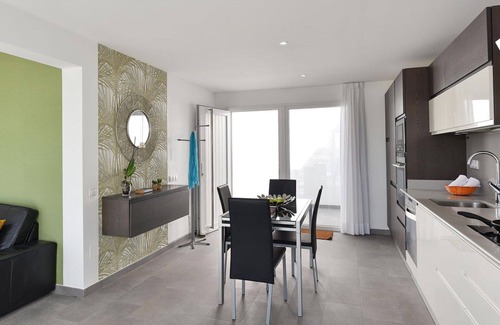 San Agustin Apartment | Inviting Apartment for 6 with Ocean View & Pet-Friendly Perks