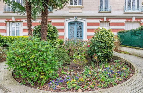 Neuilly-sur-Seine Apartment | Experience an Enchanting Vacation at Our Paris Apartment