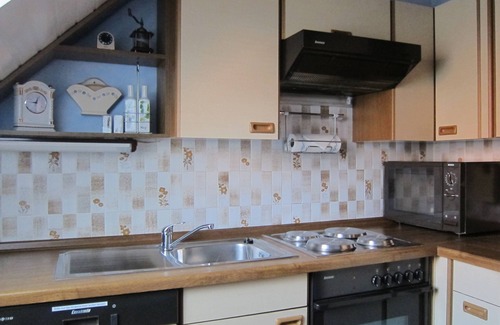 Bremen Apartment | Stylish Apartment with WLAN & Parking in Achim/b.Bremen