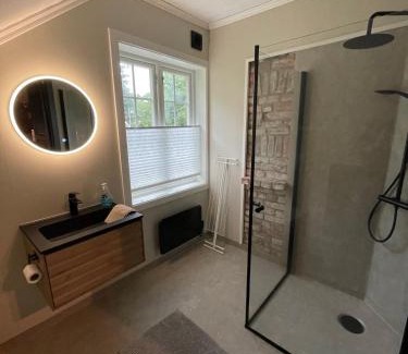 Arendal Apartment | Cozy Apartment Near the Sea with Parking and Garden