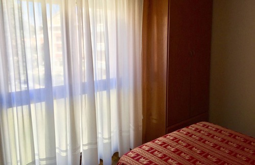 Castro Urdiales Condo | Scenic Apartment by the Water with Oceanfront Amenities