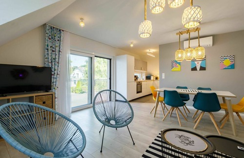 Balatonszarszo Apartment | Nice apartment for 7 guests with A/C, WIFI, TV, terrace and parking