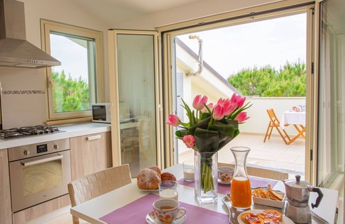Foggetta Apartment | Spacious Apartment for 10 with Ocean View and Pet Friendly