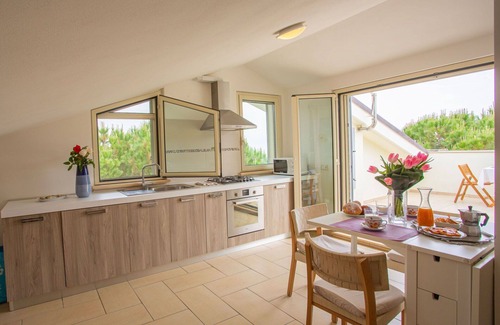 Foggetta Apartment | Spacious Apartment for 10 with Ocean View and Pet Friendly