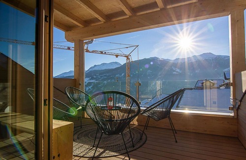 Vaz-Obervaz Apartment | Spacious Apartment for 12 with WIFI, Balcony & Family Amenities