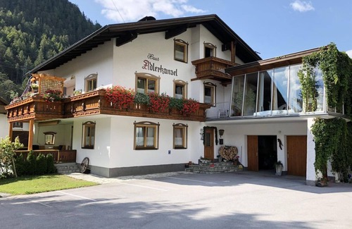 Scharnitz Apartment | Cozy Apartment for Two at Haus Adlerkanzel - Family Friendly