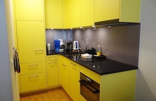 Engelberg Apartment | Cozy Apartment for Two with Balcony, Parking & WIFI