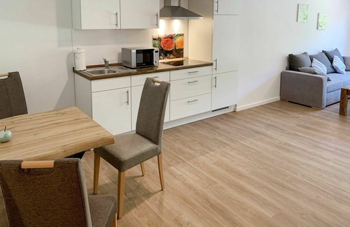 Holtriem Apartment | Cozy Apartment for Two with Terrace and Ocean Views