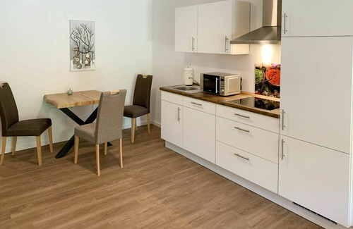 Holtriem Apartment | Cozy Apartment for Two with Terrace and Ocean Views
