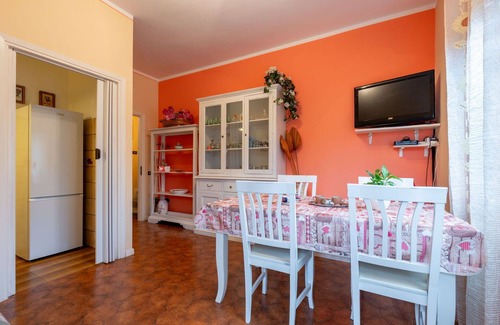 Bracchio Apartment | Cozy Apartment for 2 with Lake View and Pet-Friendly Perks