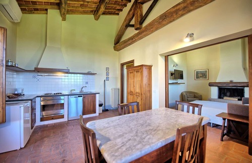 Castelnuovo Berardenga Apartment | Cozy Apartment with Pool & Panoramic Views Near Siena