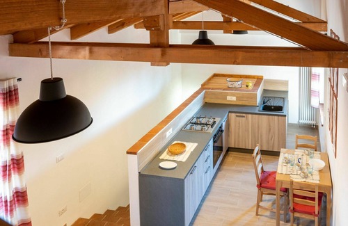 Mondovi Apartment | Cozy Apartment for 3: WIFI, TV, Pets Welcome & Parking