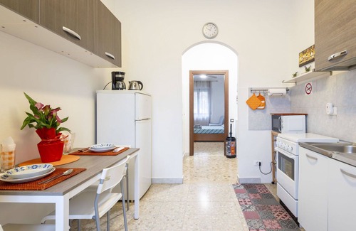 Stadera Apartment | Cozy Apartment for 3: Pet-Friendly with Great Amenities
