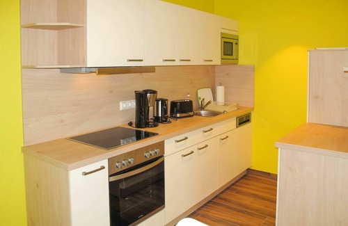 Splietsdorf Apartment | Cozy Apartment for 3 with Balcony and Free WIFI