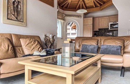 Saas-Fee Apartment | Nice apartment for 4 people with WIFI, TV, balcony and parking