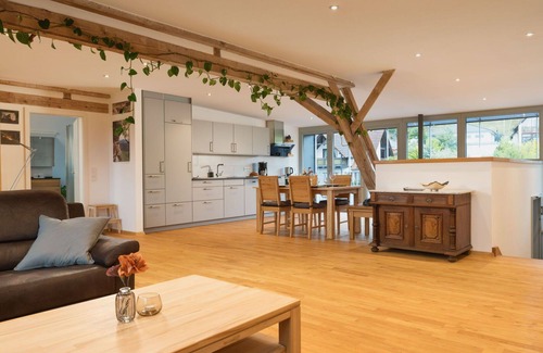 Fischbach bei Dahn Apartment | Cozy Apartment for 4 with Lake View, WiFi & Balcony