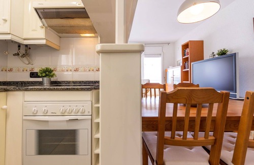 Cubelles Apartment | Cozy Apartment with Pool, A/C, and Ocean View for 4