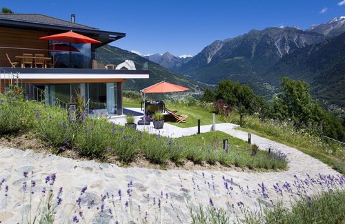 Leontica Apartment | Nice apartment for 4 guests with WIFI, TV, terrace, panoramic view and parking
