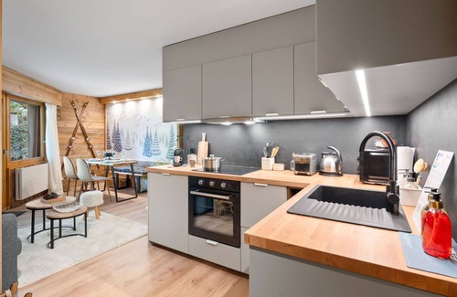 Lens Apartment | Nice apartment for 4 guests with WIFI and patio