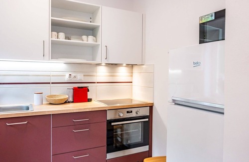 Jachymov Apartment | Welcoming Apartment for 4 with WIFI, Balcony & Parking
