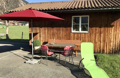 Lenk Apartment | Guest Rated: Impressive Apartment for 4 with Wifi & Balcony