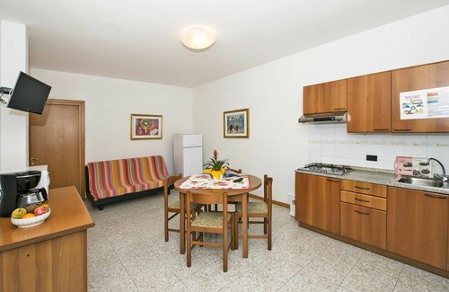 Garda Apartment | Nice apartment for 4 guests with WIFI, pool, A/C, TV, terrace and parking