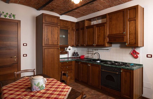 La Morra Apartment | Cozy Apartment for 4 with Pool, Patio & Pet Friendly