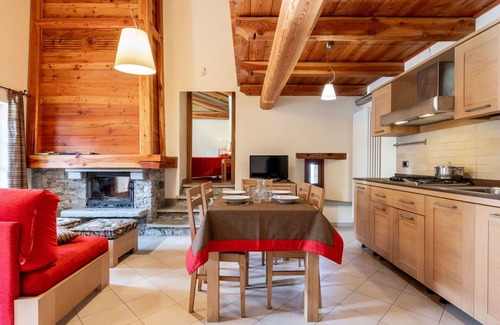 Sampeyre Apartment | Inviting Apartment for 4 with Pool, WIFI & Terrace Access
