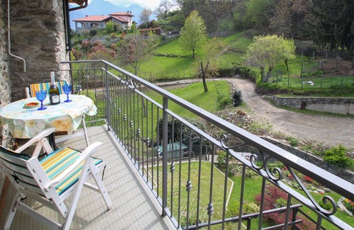 Vignola Apartment | Inviting Apartment for 4 with Balcony, Parking & Kitchen